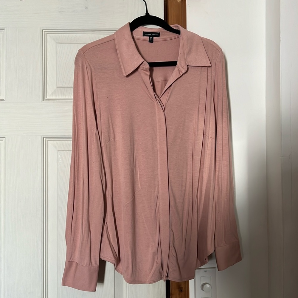 Universal Standard knit blouse, light pink